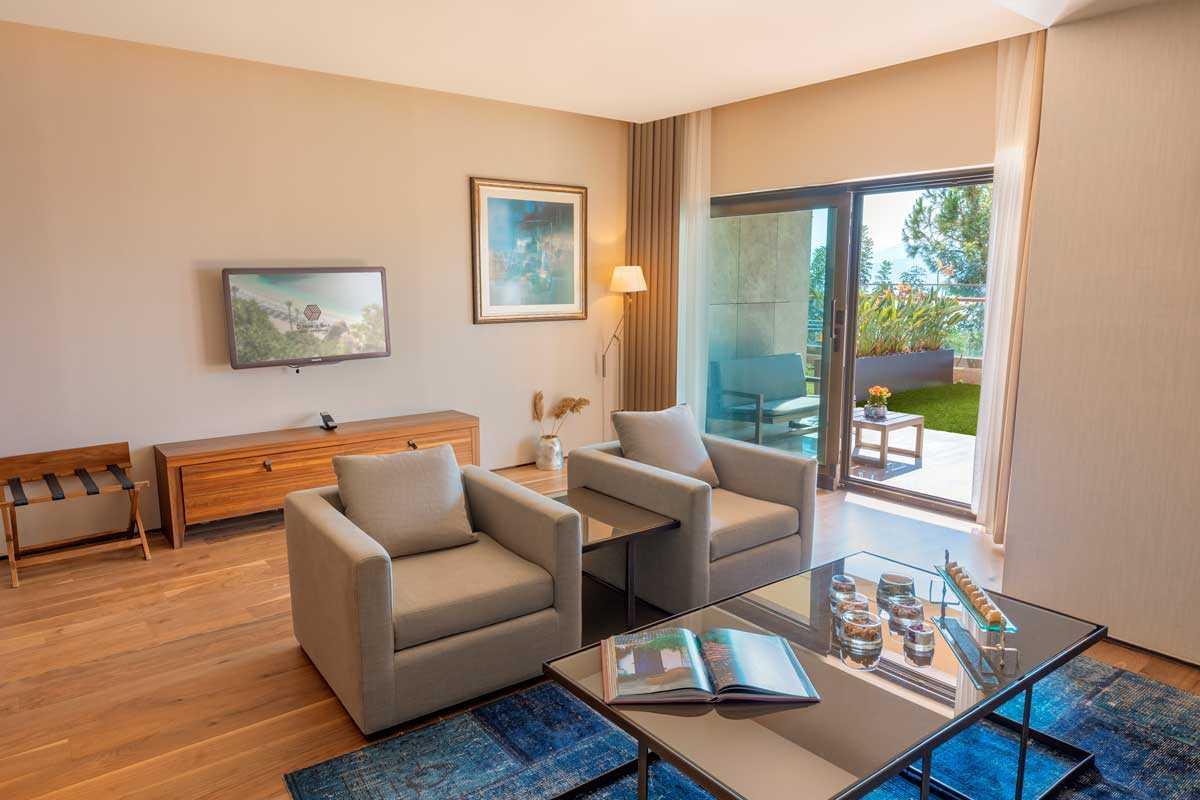 Premier Suite Mountain View D Maris Bay