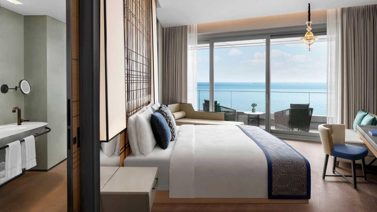 Deluxe Panoramic Sea View JW Marriott Marmara Sea