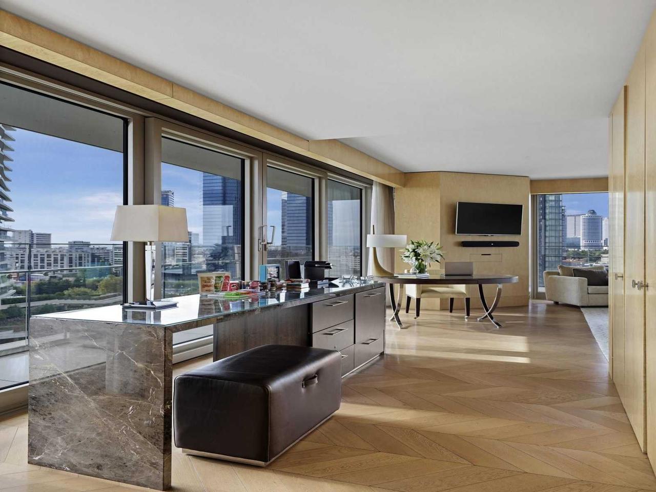 Deluxe with Partial Bosphorus View Room Raffles Istanbul — 2
