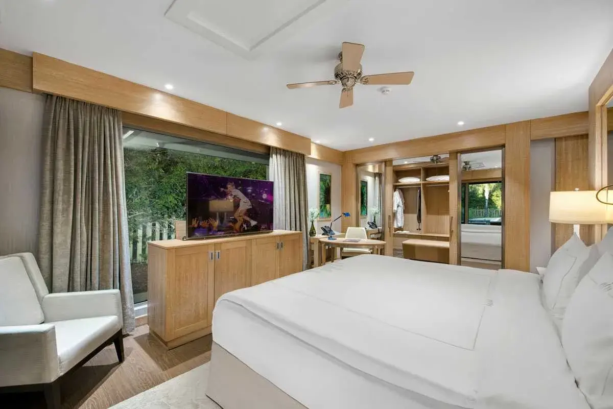 Emerald Villa Regnum Carya — 2
