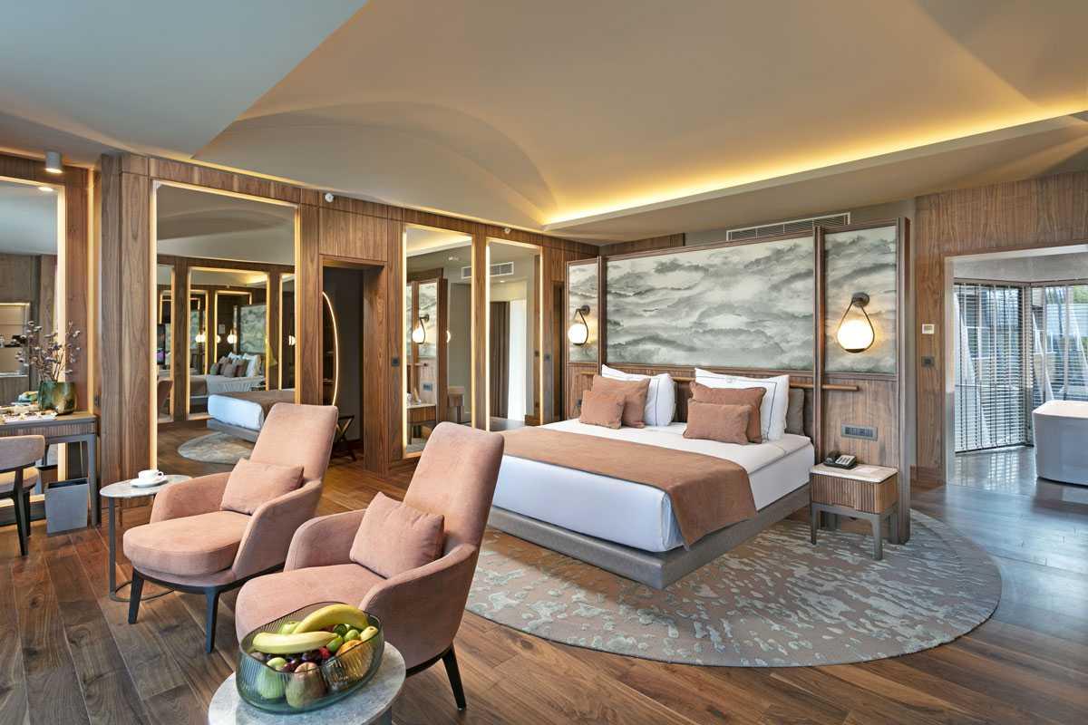 Executive Jacuzzi Room Rixos Sungate — 2