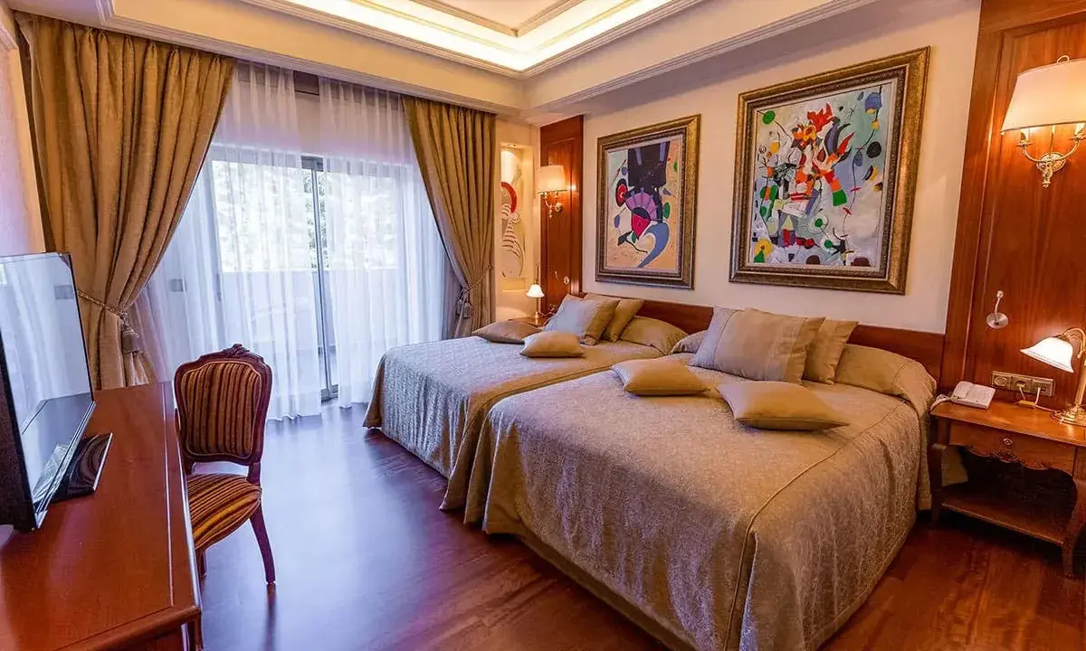 Presidential Villa Gloria Serenity Resort — 3