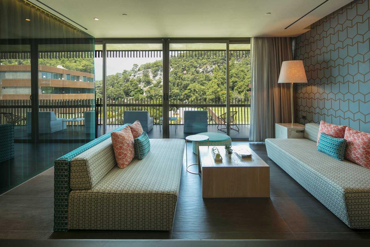 Suite Land View Maxx Royal Kemer