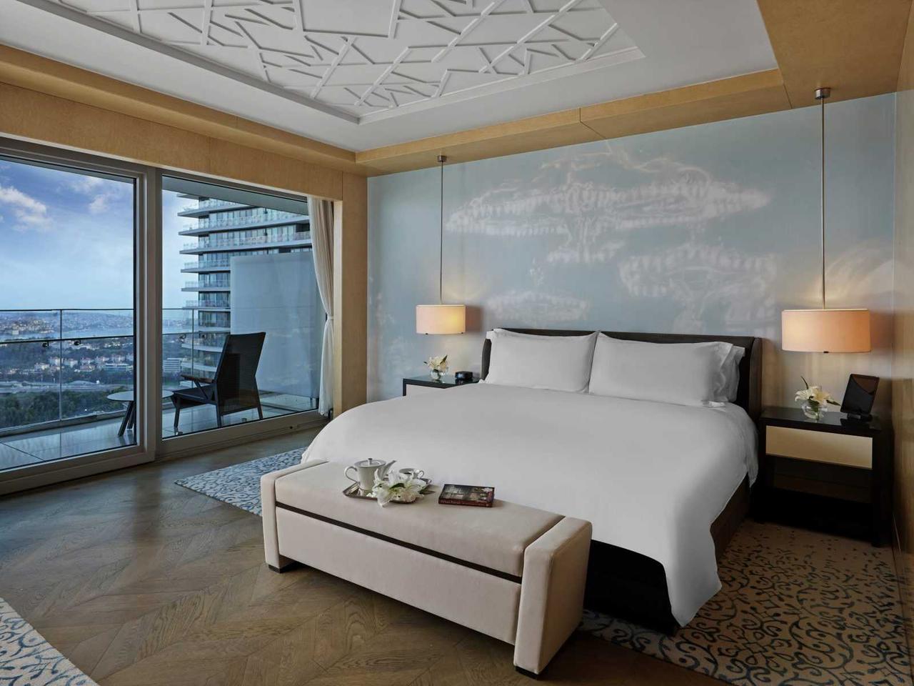 Deluxe Bosphorus Room Raffles Istanbul