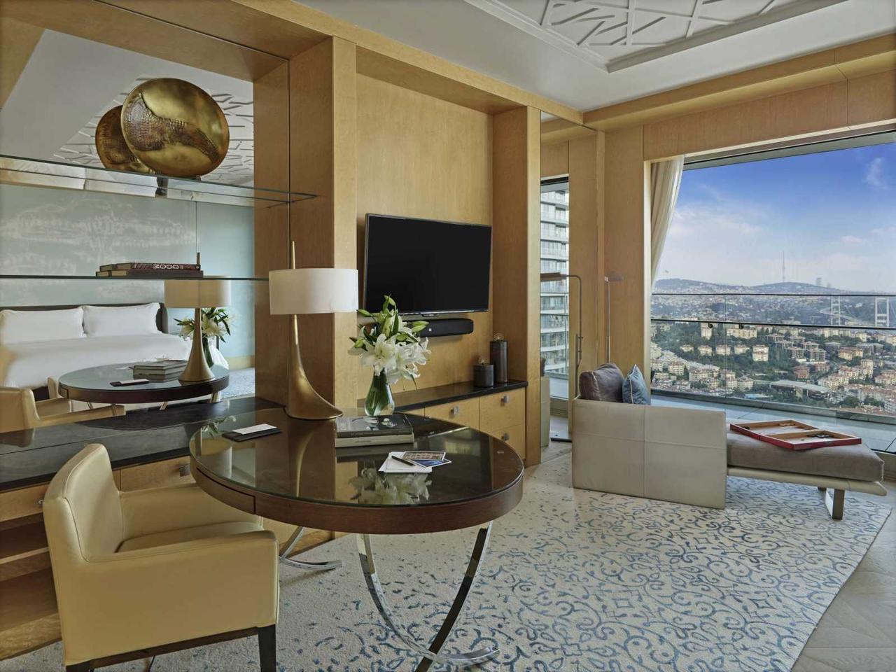 Deluxe Bosphorus Room Raffles Istanbul — 2