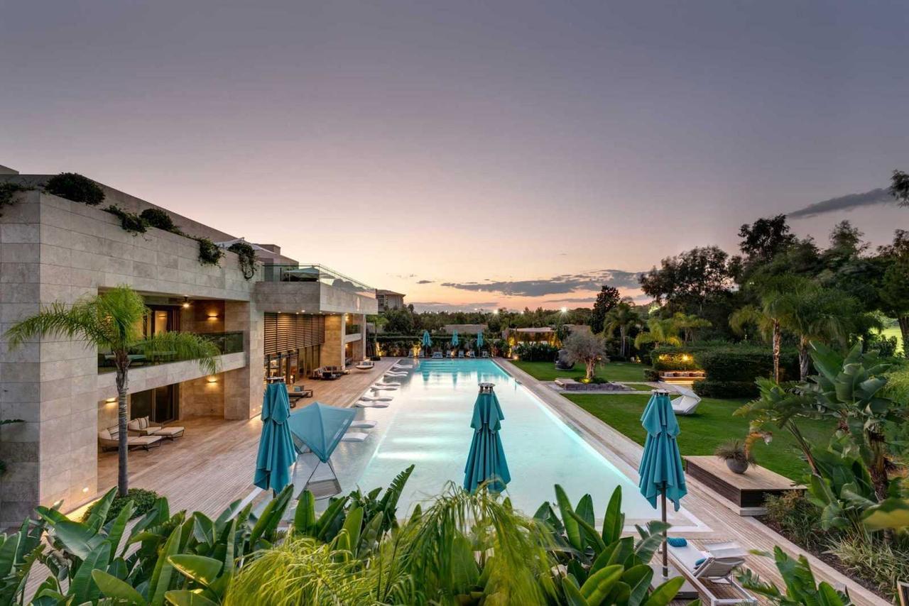 Regnum Carya Crown Villa, VIP Service & Luxury Booking