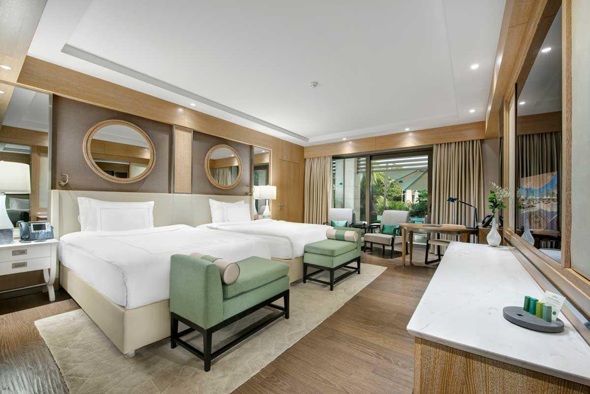 Pearl Pool Family Room Regnum Carya — 2