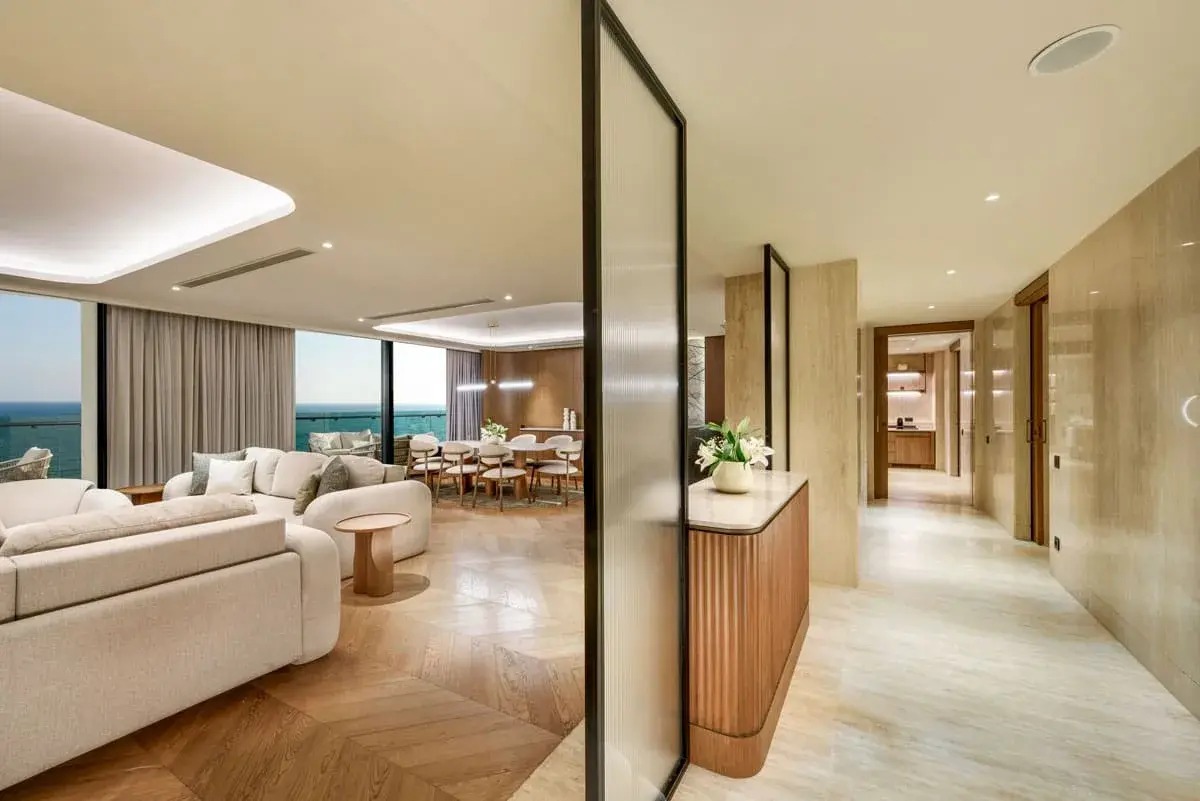 Crown Horizon Suite Regnum The Crown — 2