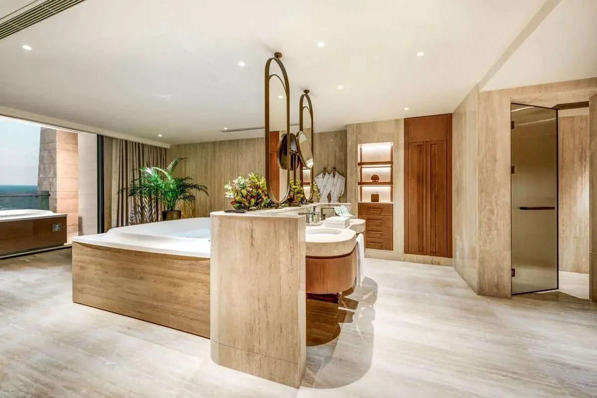 Crown Horizon Suite Regnum The Crown — 16