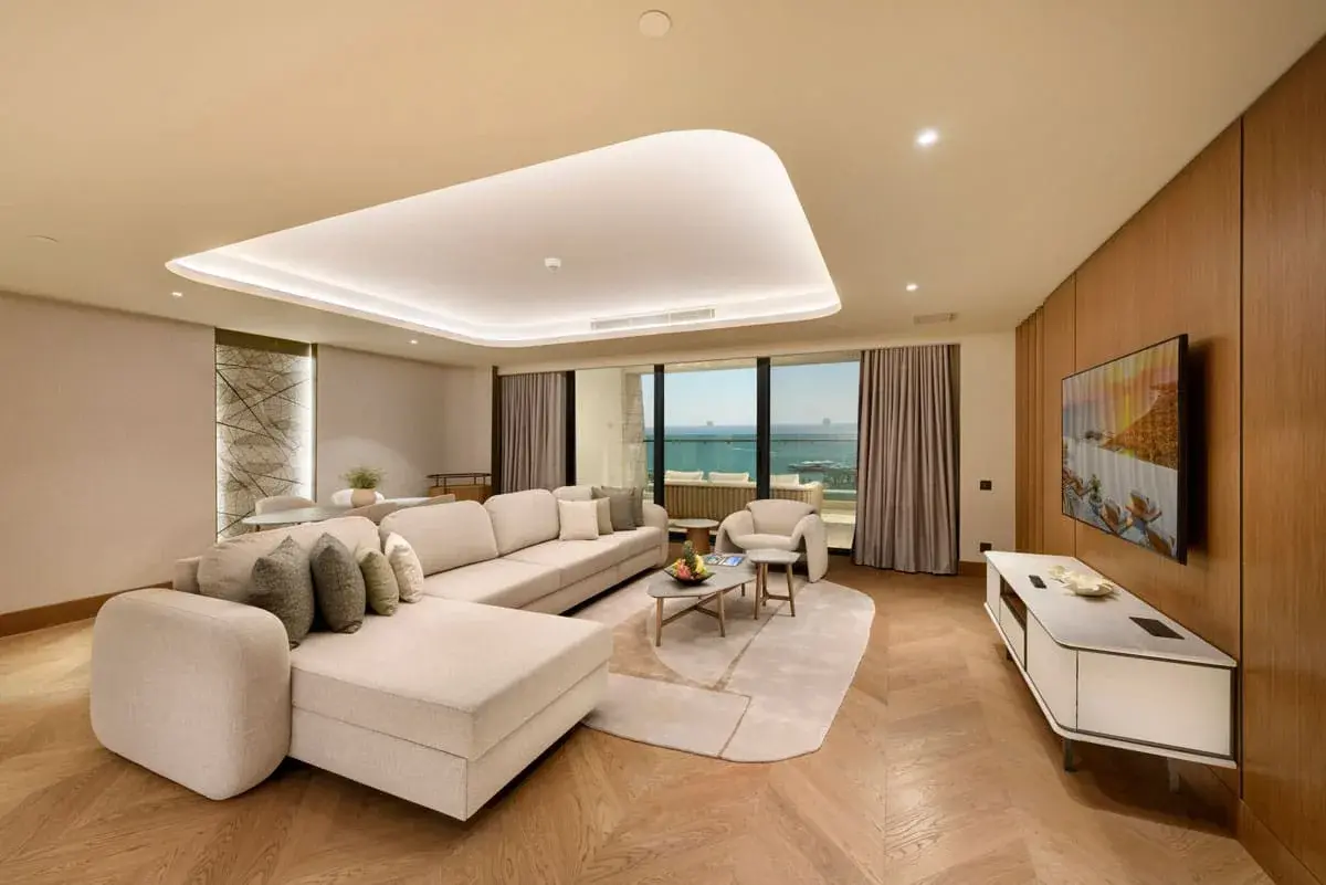 Crown Horizon Suite Regnum The Crown — 4