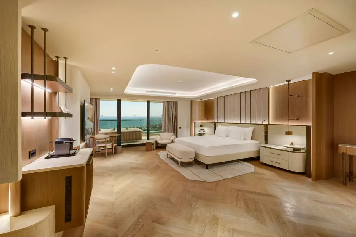 Crown Horizon Suite Regnum The Crown — 5