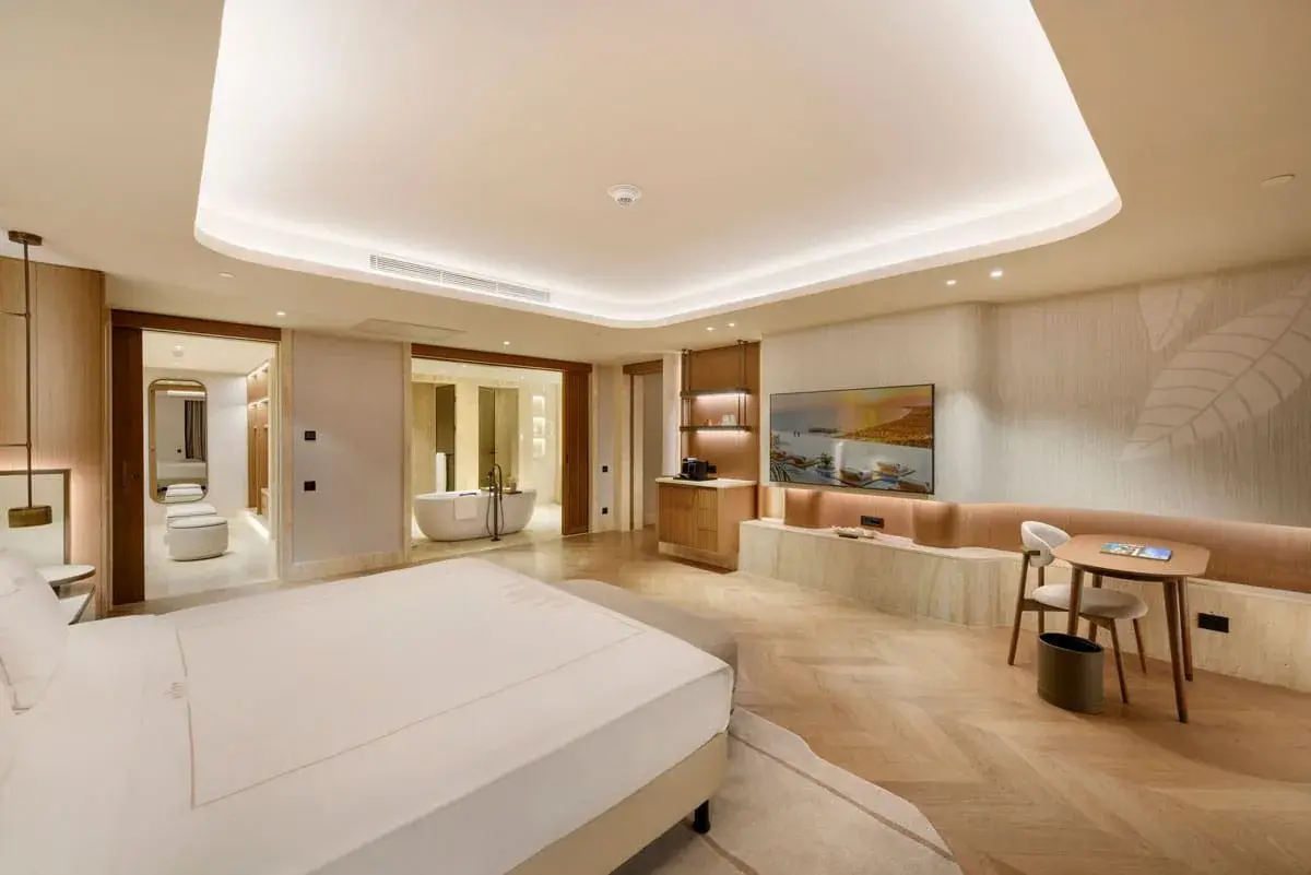 Crown Horizon Suite Regnum The Crown — 6