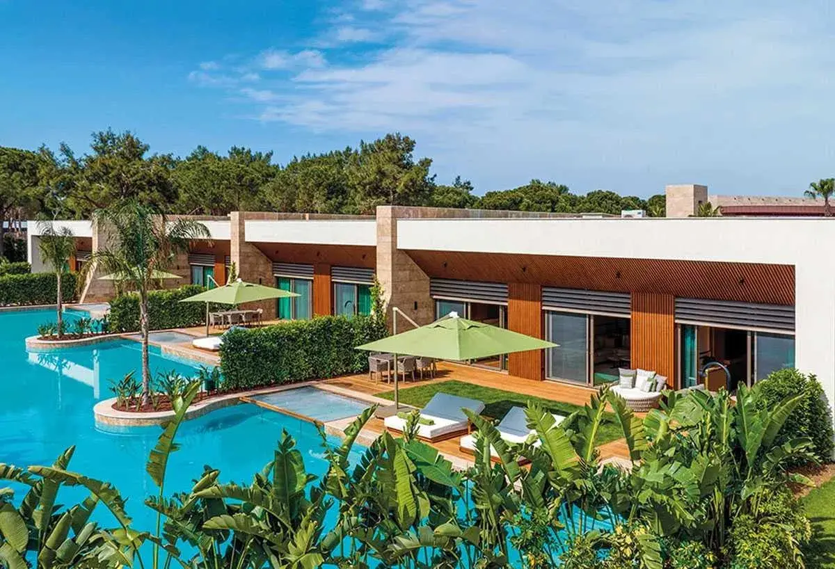 Regnum Crown Amber Lagoon Villa — 9