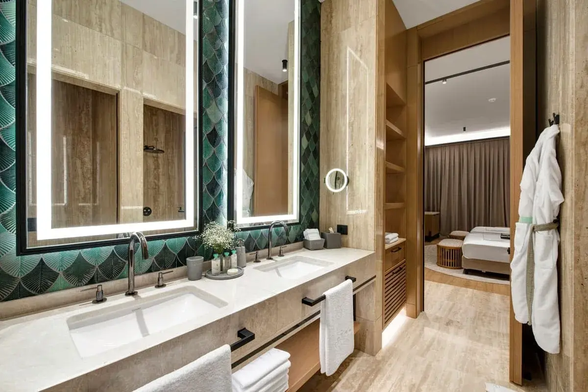 Regnum Crown Amber Lagoon Villa — 4