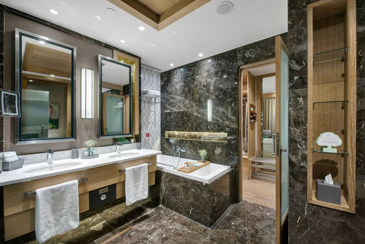 Regnum Carya Jade Room Partial Sea View — 3