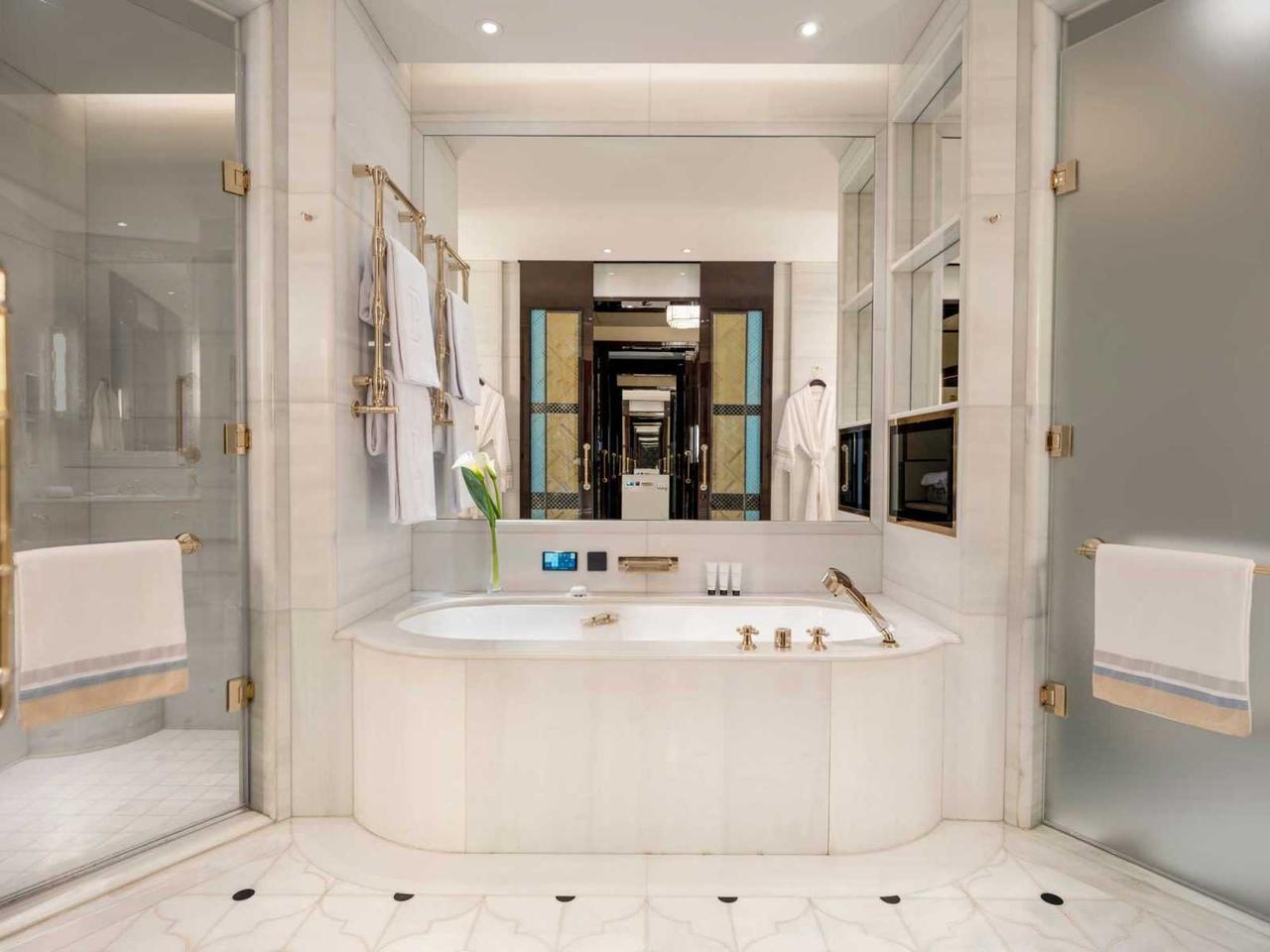 Executive Suite The Peninsula Istanbul — 2