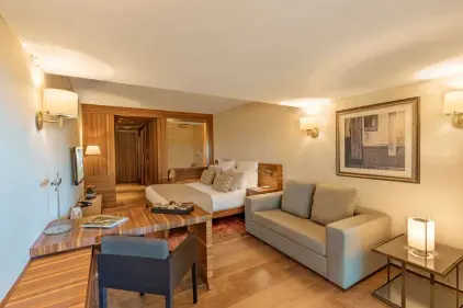 D Maris Bay — Gallery 4