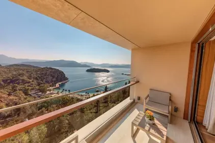 D Maris Bay — Gallery 6