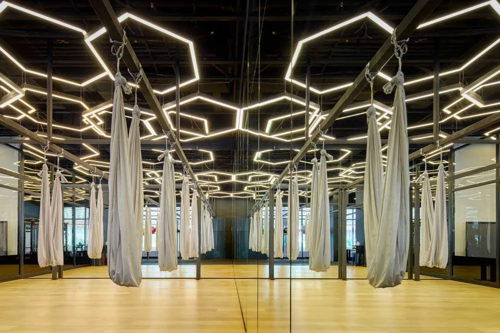 Maxx Royal Kemer Maxx Wellbeing Fly Yoga